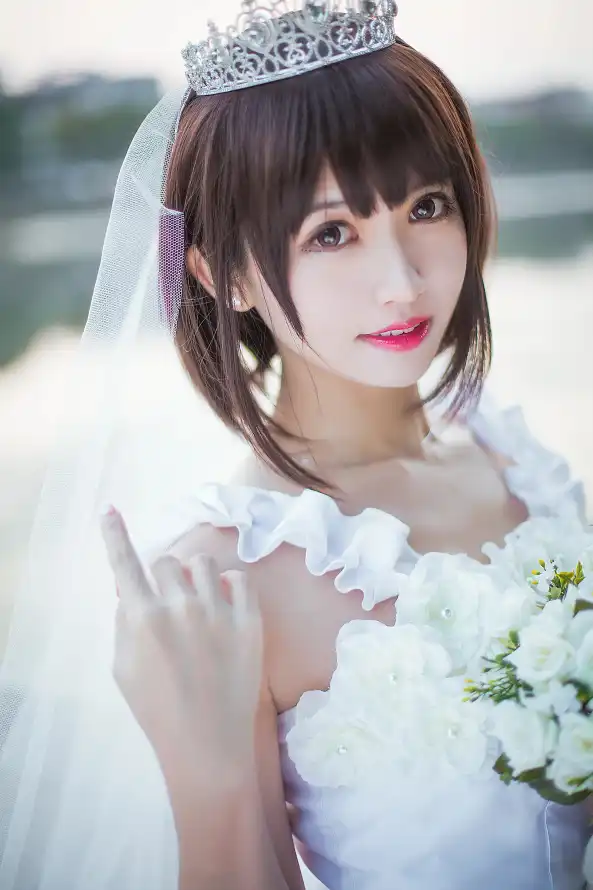 4k短发壁纸 - 户外 - 花束 - 美女「哲风壁纸」