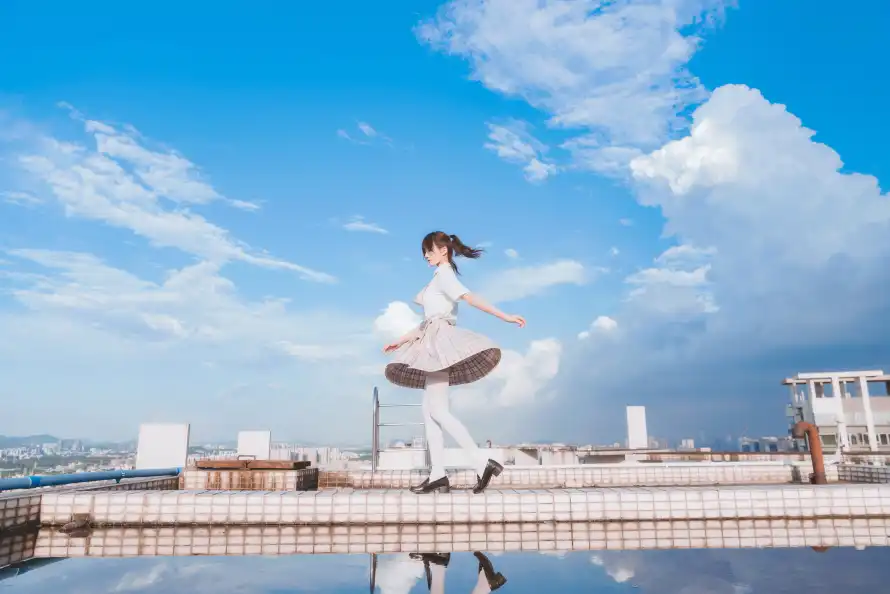 4kjk壁纸 - 倒影 - 制服 - 天台「哲风壁纸」