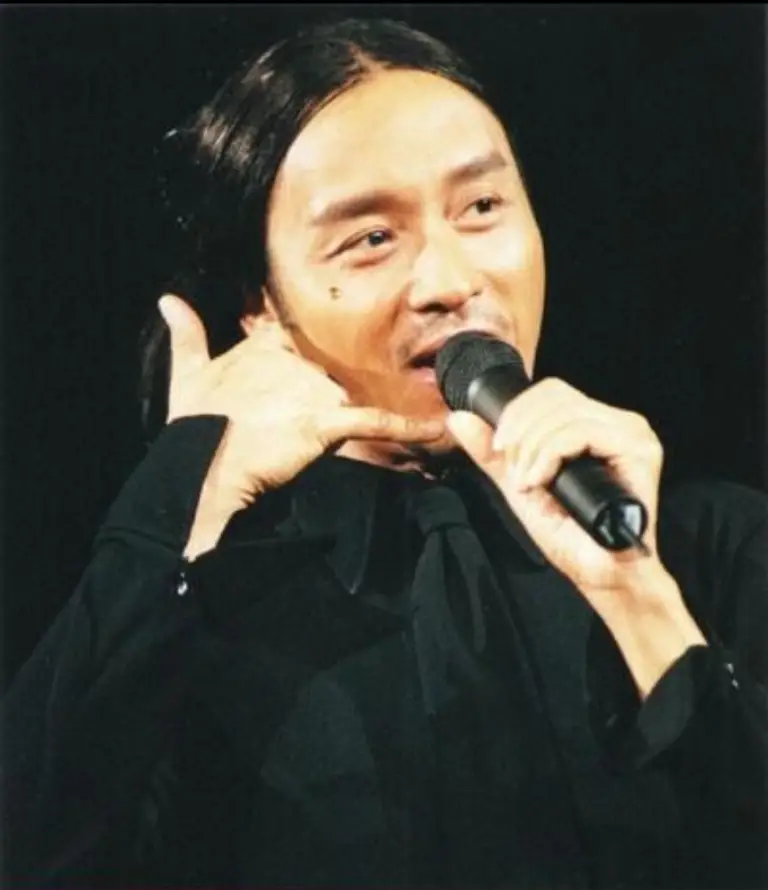 4k歌手壁纸 - 港星 - 舞台 - 长发「哲风壁纸」