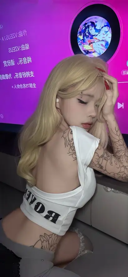 4k时尚壁纸 - 纹身 - 花臂 - 辣妹「哲风壁纸」