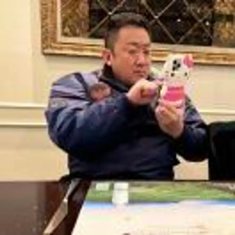 ChrisCindy的头像