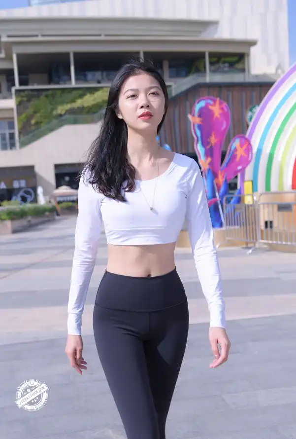 4k性感壁纸 - 户外 - 美女 - 街拍「哲风壁纸」