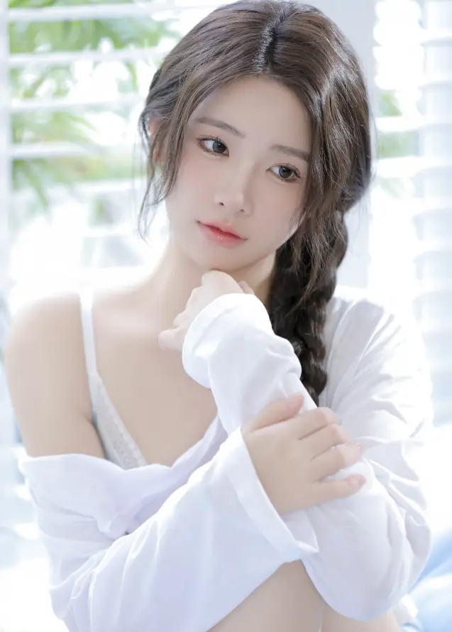 4k吊带壁纸 - 少女 - 居家 - 开衫「哲风壁纸」