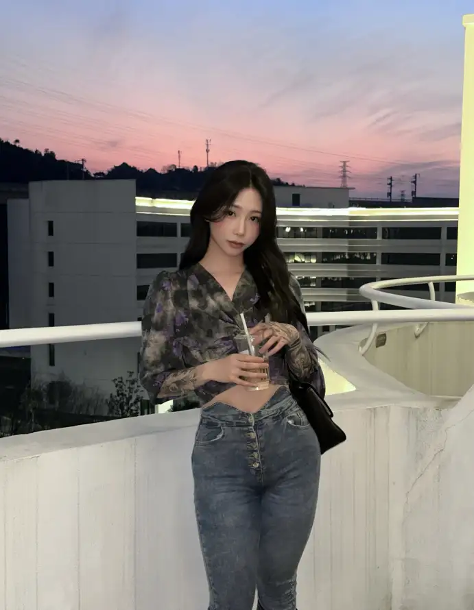 4k天台壁纸 - 日落 - 穿搭 - 纹身「哲风壁纸」