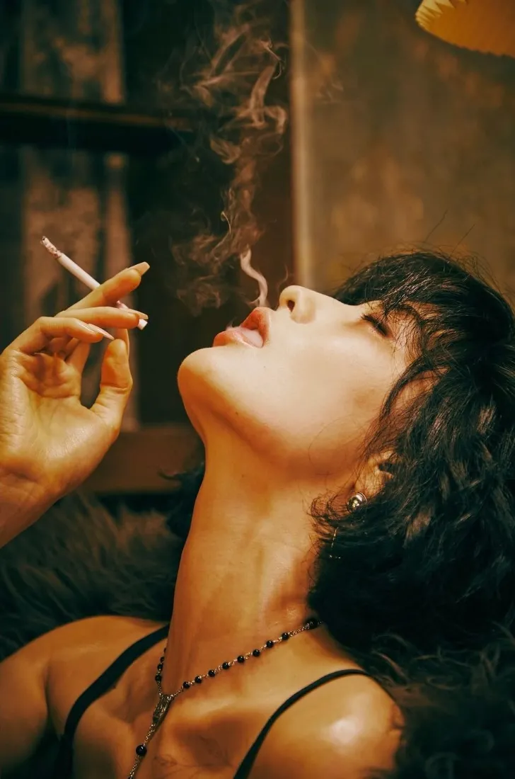 《性感》手机壁纸-美女背景图片「哲风壁纸」