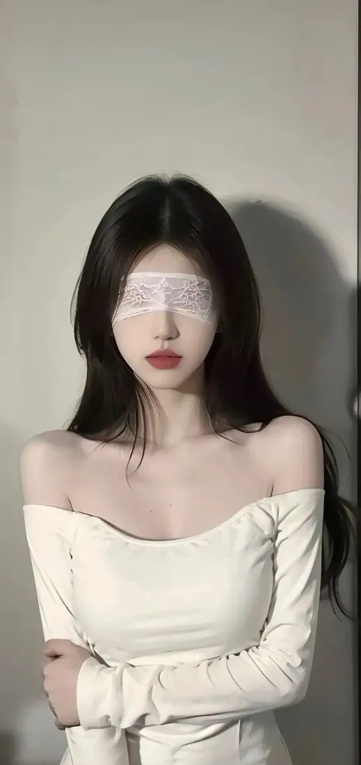 白衣美女蒙眼写真壁纸｜性感背景图片 - 美女写真「哲风壁纸」