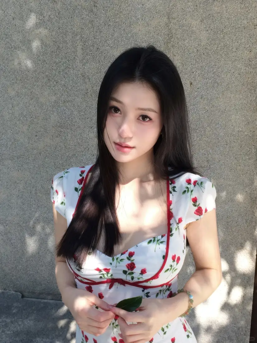 碎花裙手机壁纸｜美女背景图片 - 2K「哲风壁纸」