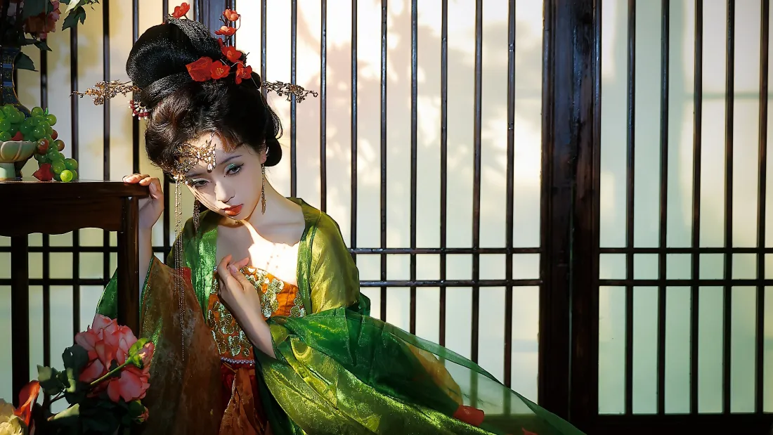 4k古装少女壁纸｜古风背景图片 - 绿衣汉服「哲风壁纸」