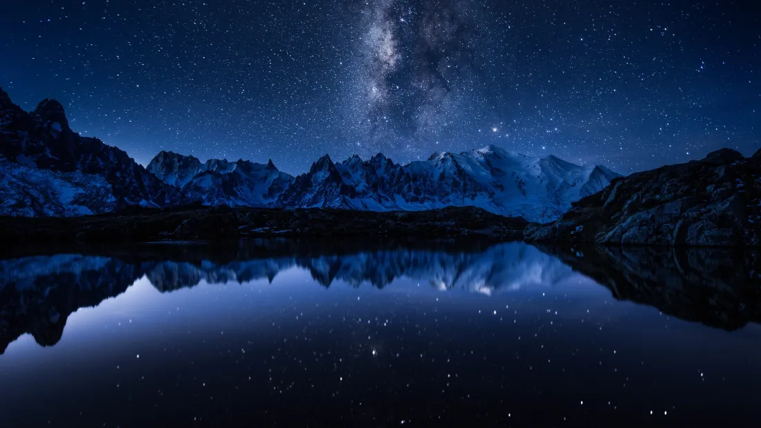 4k星空湖面壁纸｜雪山倒影背景图片 - 银河夜空「哲风壁纸」