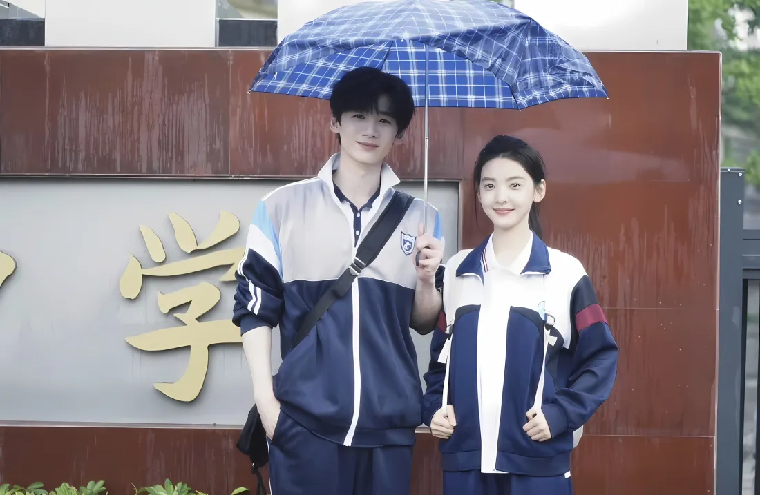 2k难哄壁纸｜校服 - 章若楠白敬亭「哲风壁纸」