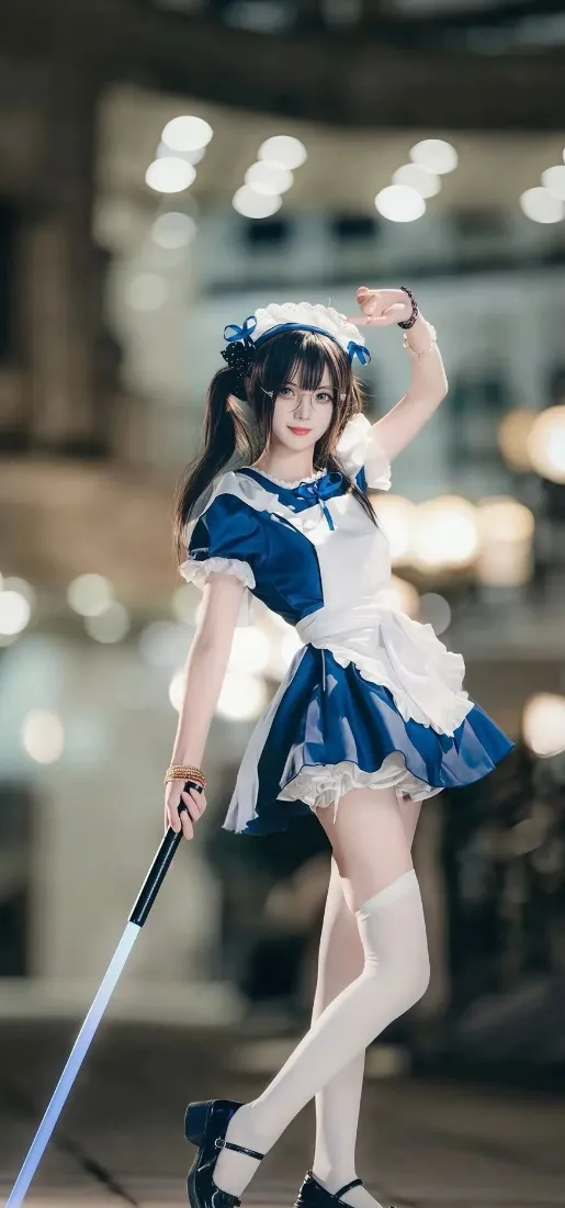 动漫少女手机壁纸｜蓝白女仆装背景 - 光剑夜景「哲风壁纸」