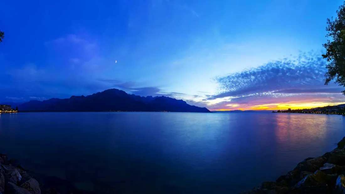 2k湖泊黄昏壁纸｜自然风景背景图片 - 远山霞光「哲风壁纸」