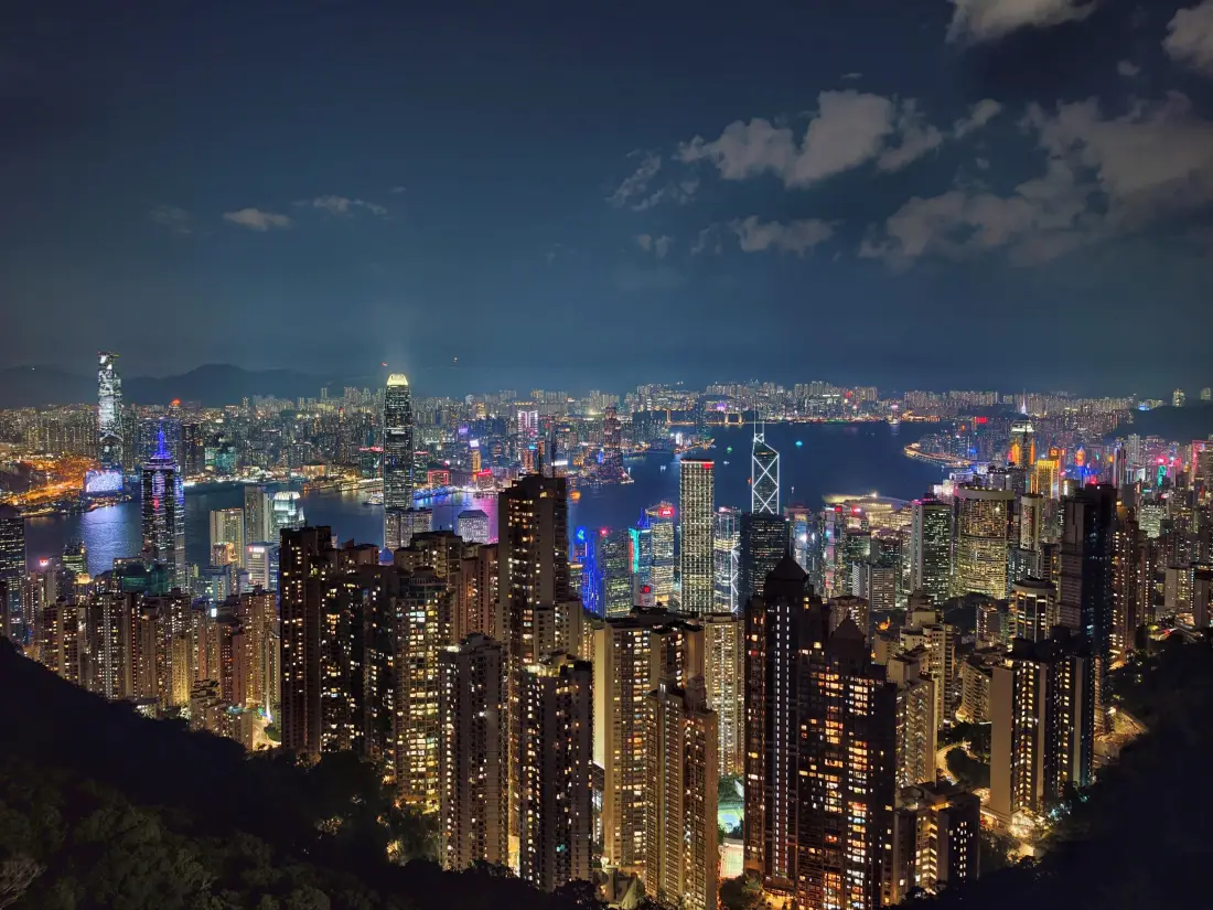 4k香港夜景｜城市背景图片 - 繁华建筑群「哲风壁纸」