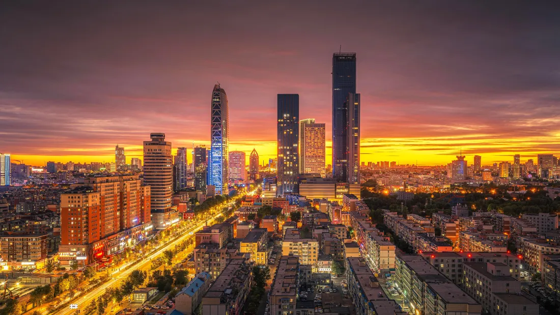 城市夜景手机壁纸｜黄昏城市背景图片 - 高楼车流「哲风壁纸」