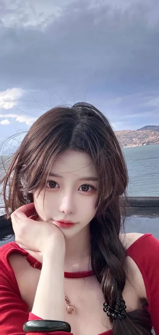 红衣美女手机壁纸｜海边背景图片 - Ios「哲风壁纸」