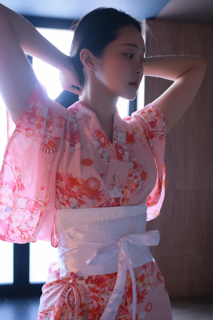 粉色和服手机壁纸｜居家背景图片 - 日式室内生活「哲风壁纸」