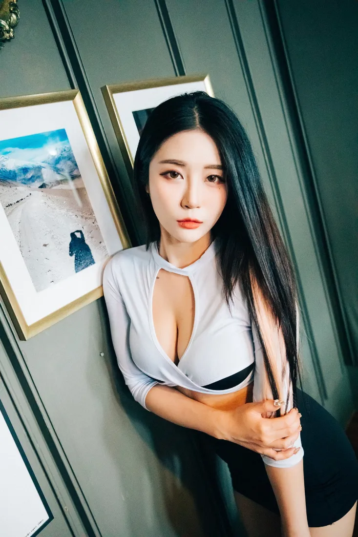 韩国美女手机壁纸｜居家背景图片 - 时尚穿搭「哲风壁纸」