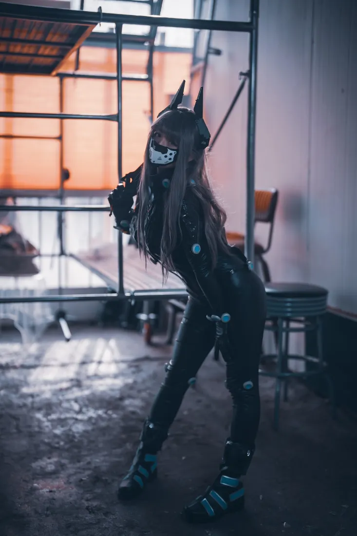 cosplay手机壁纸｜工业风背景图片 - 神秘穿越「哲风壁纸」