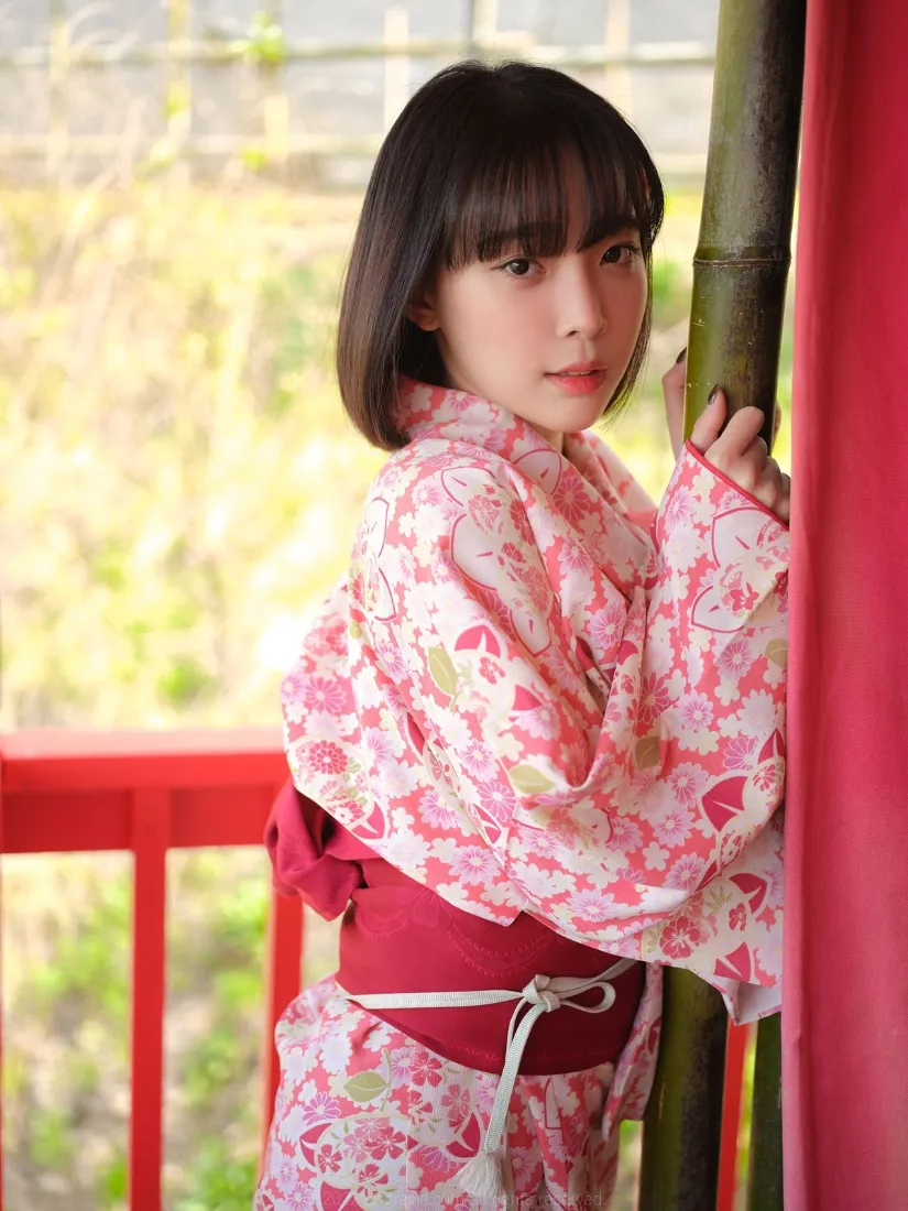 粉色和服手机壁纸｜日式庭院背景图片 - 艺术写真「哲风壁纸」