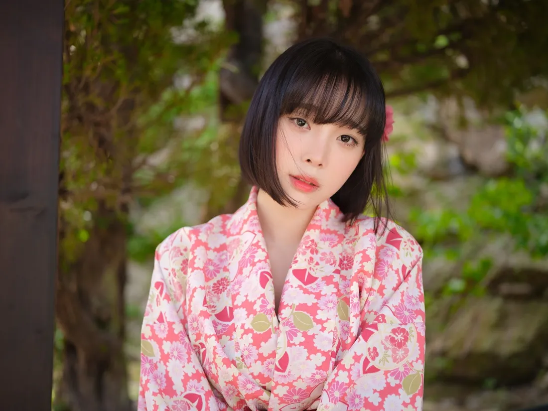 2k粉色和服美女壁纸｜户外背景 - 日式写真「哲风壁纸」