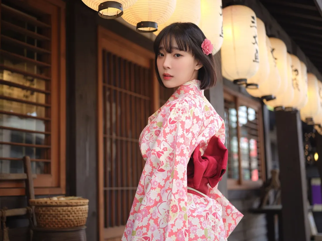 2k和服少女壁纸｜日式建筑背景图片 - 粉色和服写真「哲风壁纸」