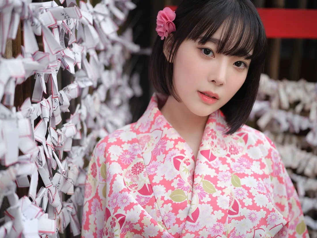 2k和服美女壁纸｜粉色背景图片 - 日式许愿牌「哲风壁纸」