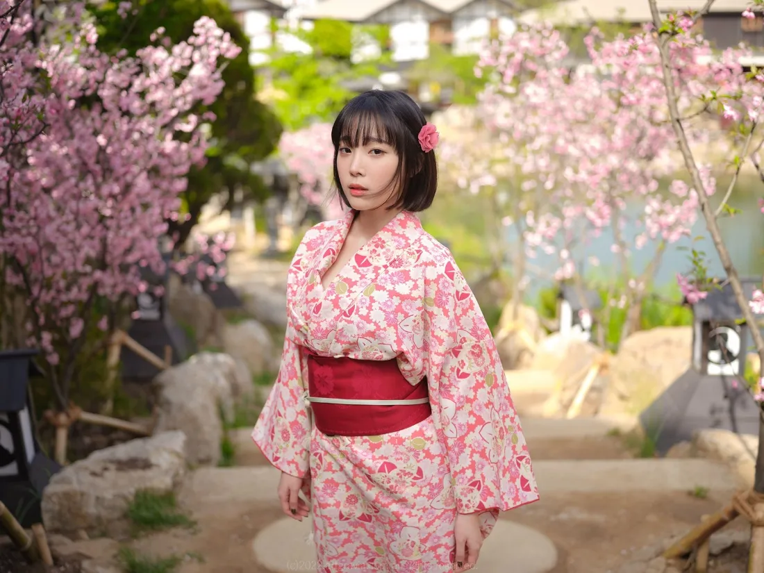 2k和服少女壁纸｜樱花庭院背景图片 - 日系写真「哲风壁纸」