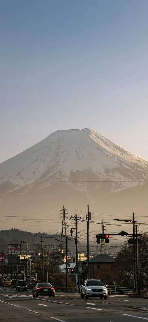 富士山手机壁纸｜城市街景背景图 - 雪山晨景「哲风壁纸」