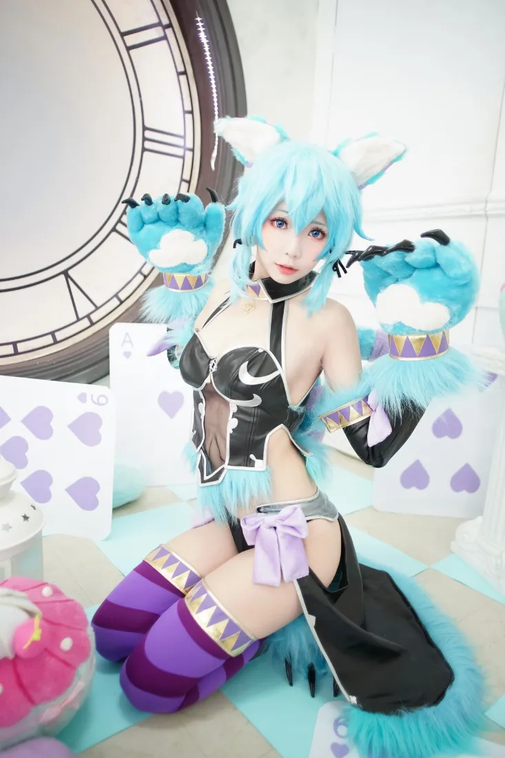 猫耳娘手机壁纸｜动漫背景图片 - 蓝发cosplay性感角色「哲风壁纸」