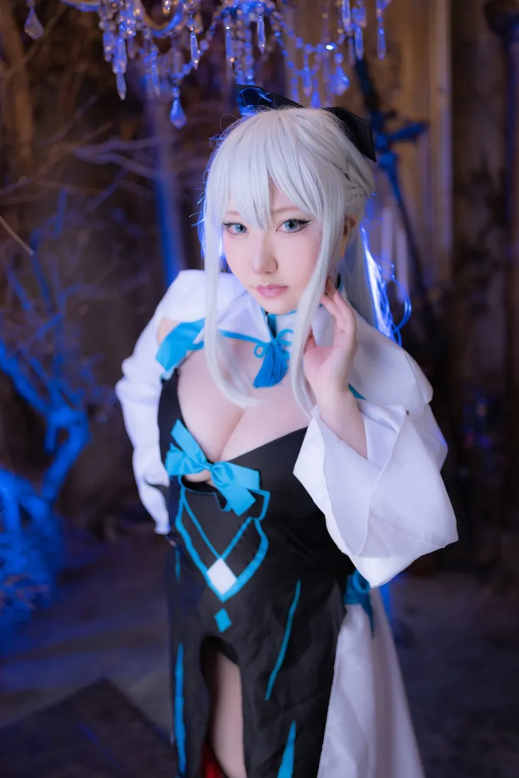 cosplay手机壁纸｜酒吧背景图片 - 白发蓝装「哲风壁纸」