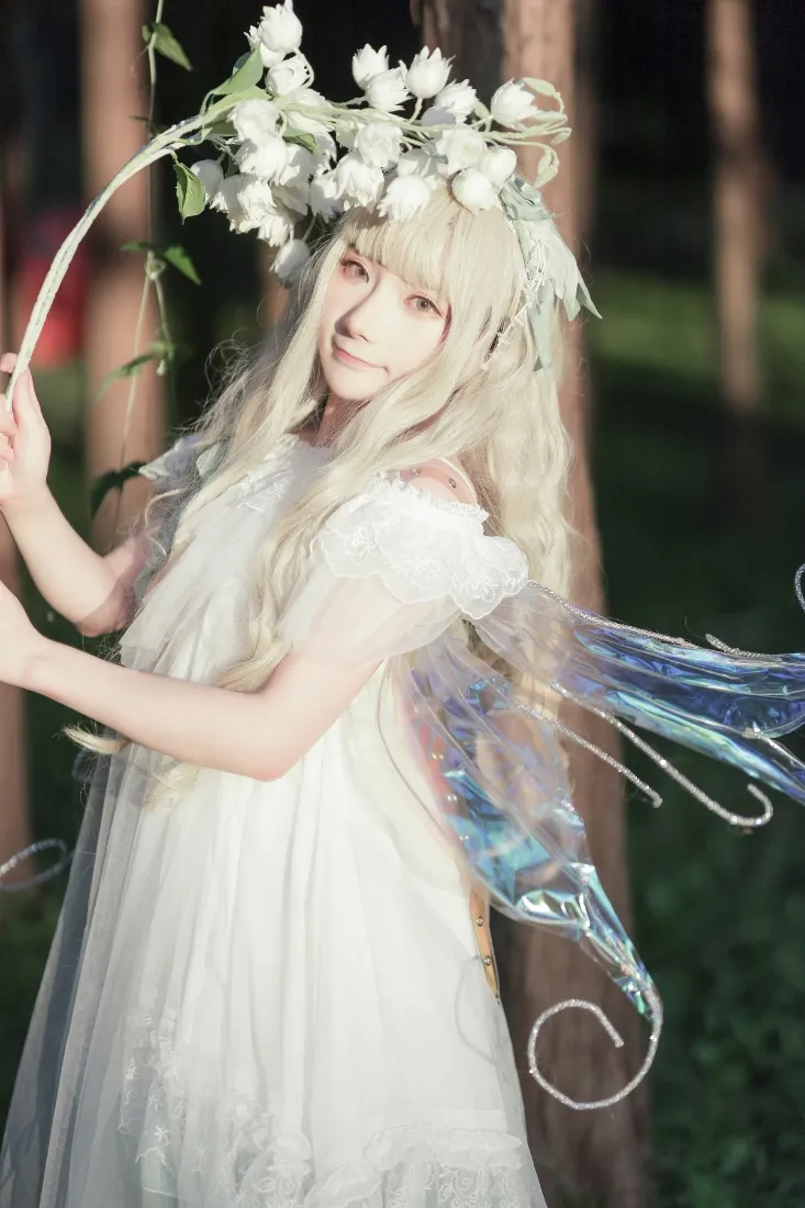 精灵手机壁纸｜森林背景图片 - 花嫁少女精灵「哲风壁纸」