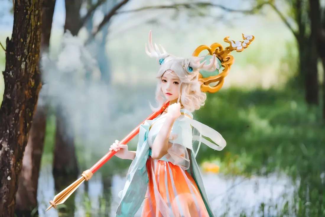 7k瑶遇见神鹿壁纸｜森林草地背景图片 - cos王者荣耀「哲风壁纸」