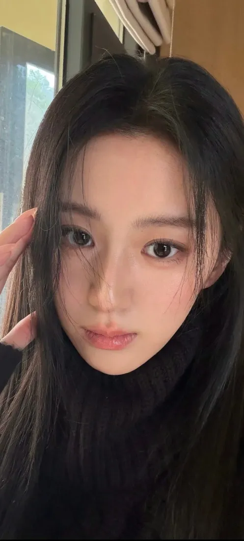 包上恩手机壁纸｜窗边背景图片 - 高智女生「哲风壁纸」