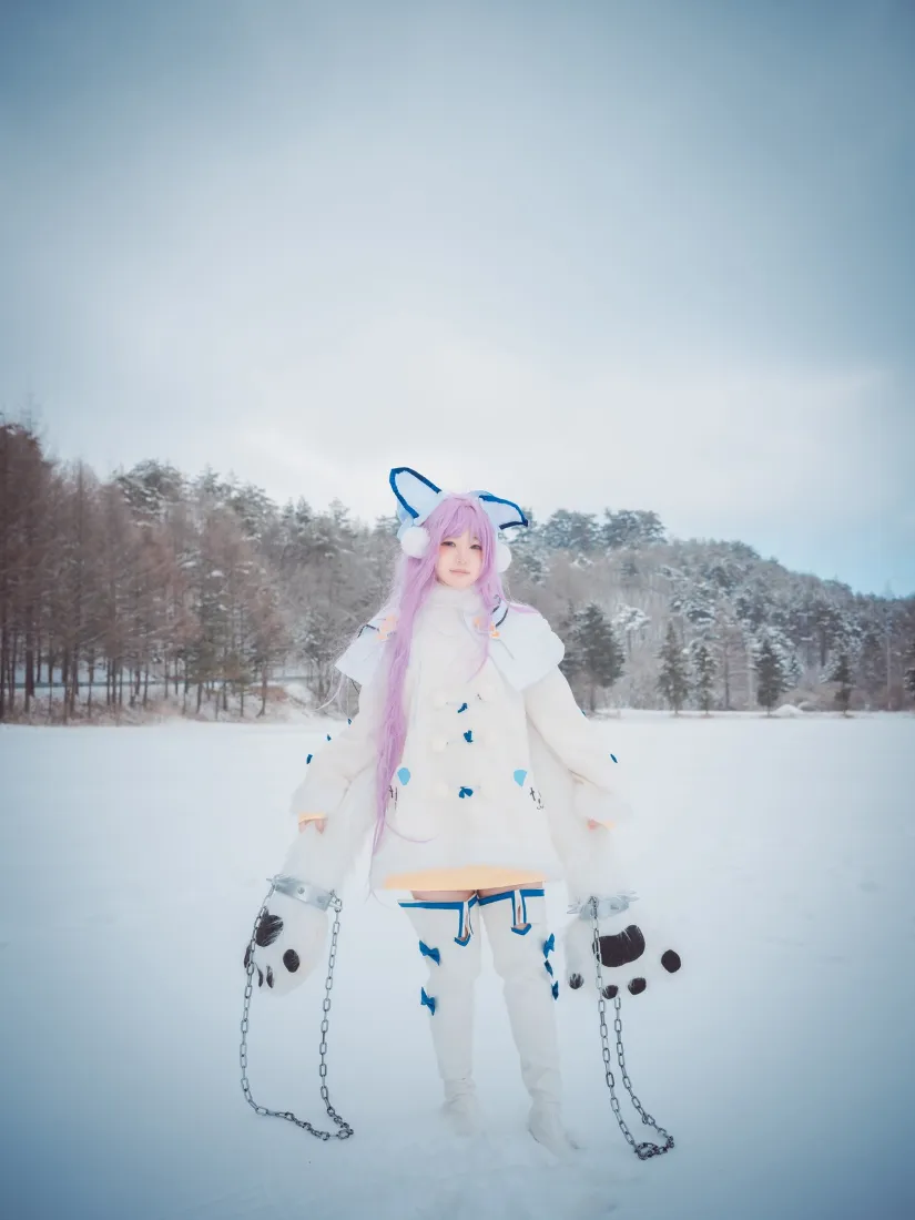 粉色长发少女手机壁纸｜冬日雪景背景图片 - 动漫角色「哲风壁纸」