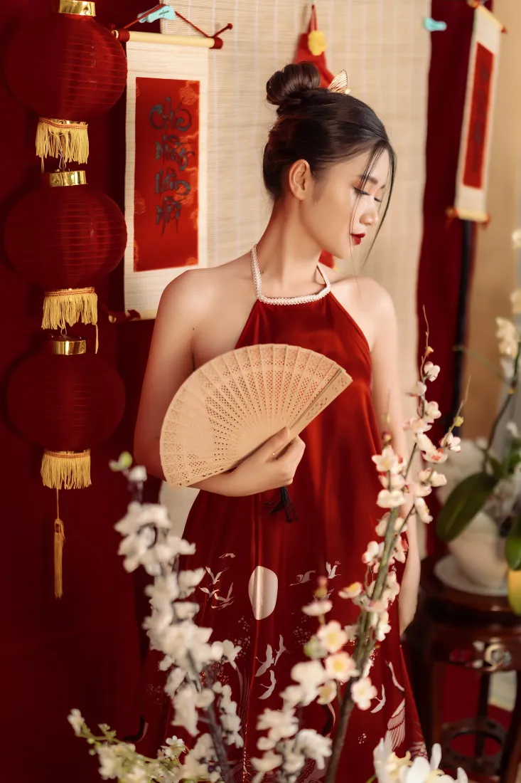古风红衣手机壁纸｜中式背景图片 - 国风美人「哲风壁纸」