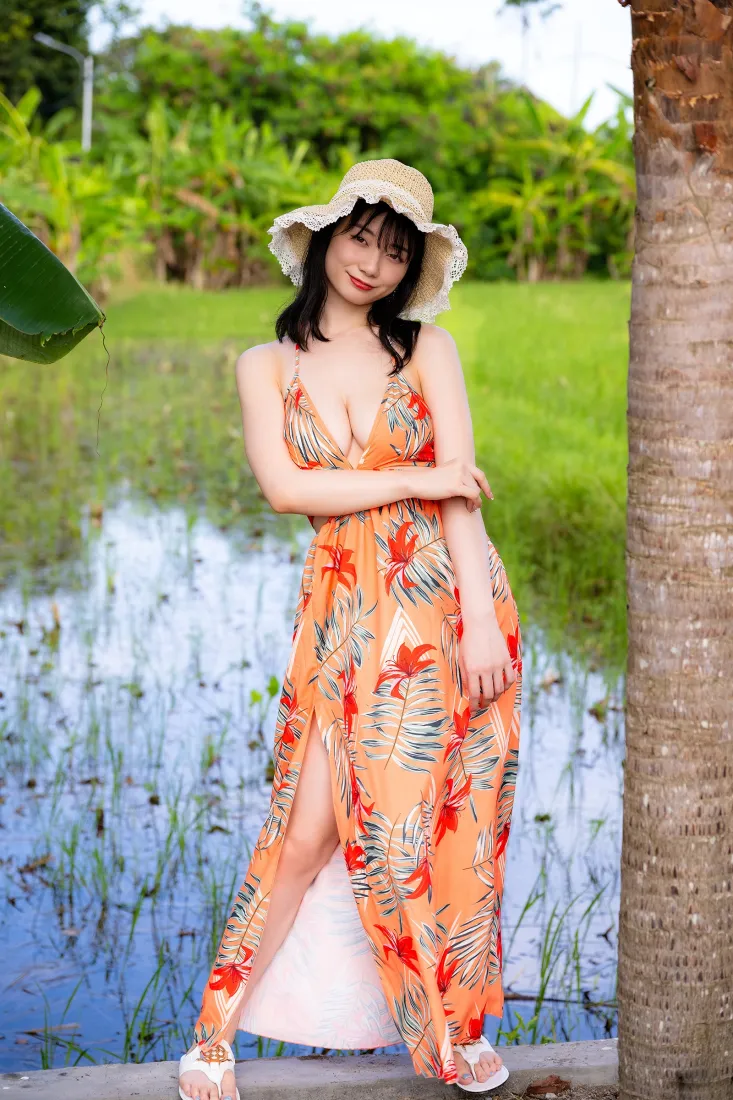 美女手机壁纸｜户外背景图片 - 夏日度假写真「哲风壁纸」