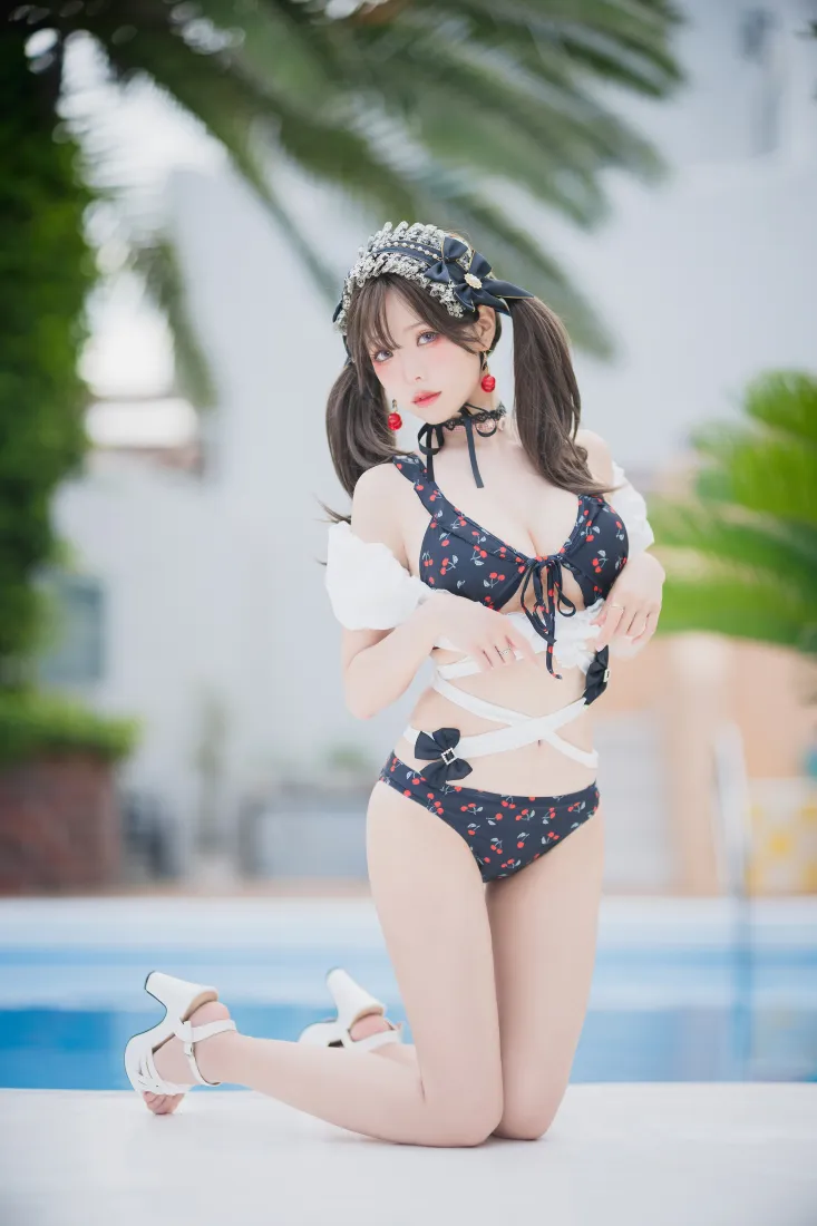 泳装少女手机壁纸｜泳池背景图片 - 夏日度假「哲风壁纸」