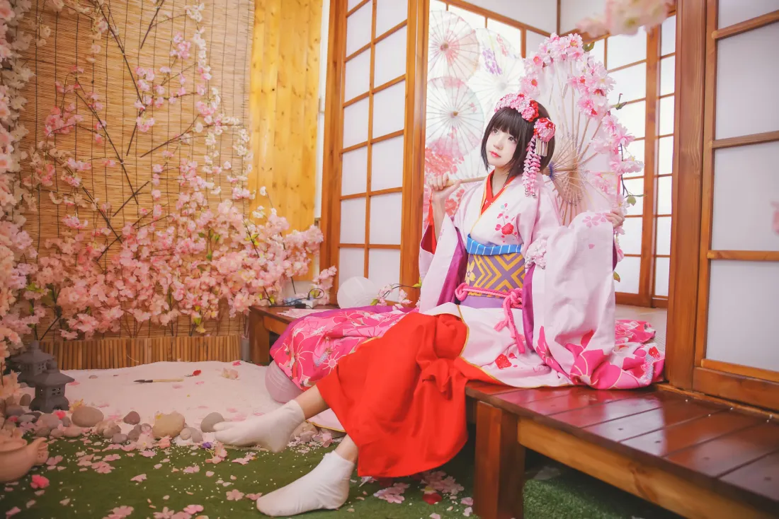 8k桜桃喵壁纸｜樱花背景图片 - 加藤惠和服cosplay「哲风壁纸」