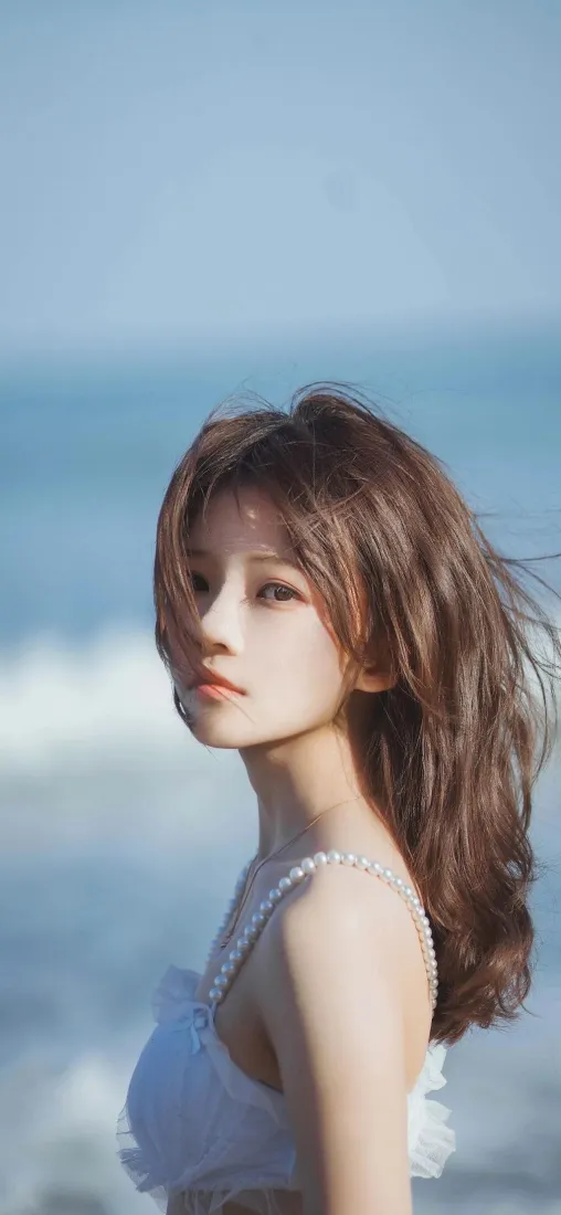美女手机壁纸｜海边背景图片 - 清新少女「哲风壁纸」