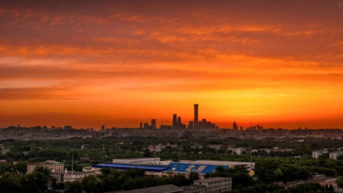 2k城市日落壁纸｜橙黄天空背景图片 - 黄昏城市天际线景观「哲风壁纸」