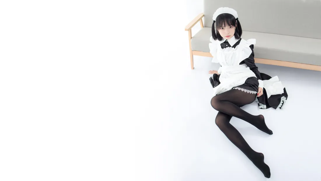 4k女仆少女壁纸｜简约室内背景图片 - 黑丝穿搭写真「哲风壁纸」