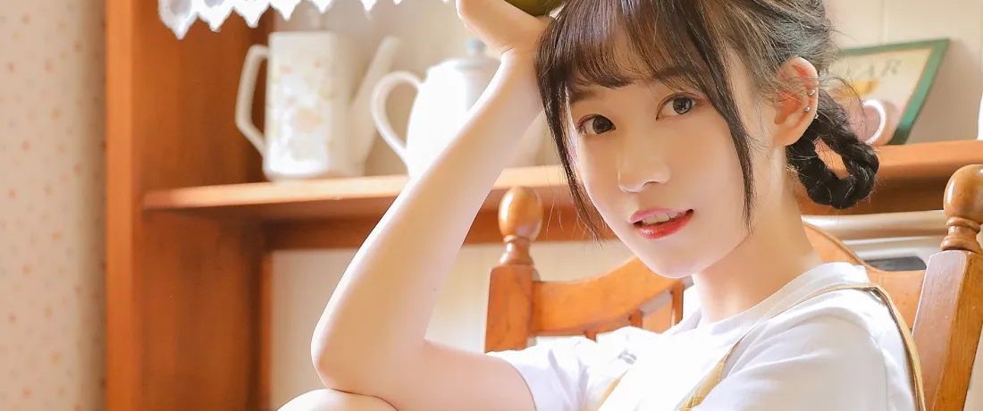 3k清纯少女壁纸｜居家室内背景图片 - 甜美可爱写真「哲风壁纸」