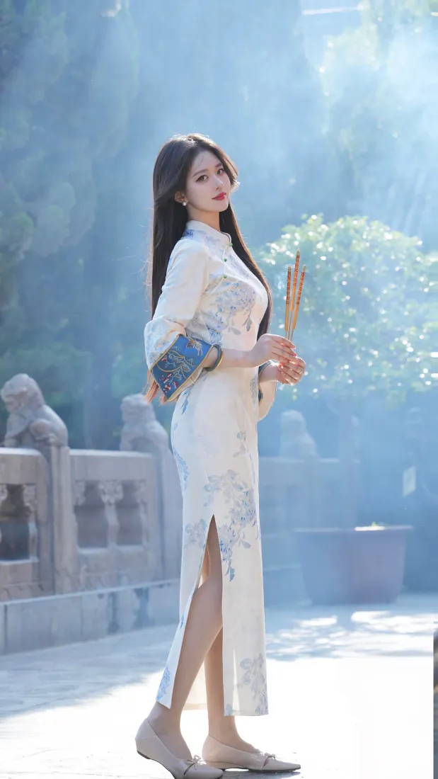 国风旗袍美女手机壁纸｜园林外景背景图片 - 清冷气质人像「哲风壁纸」