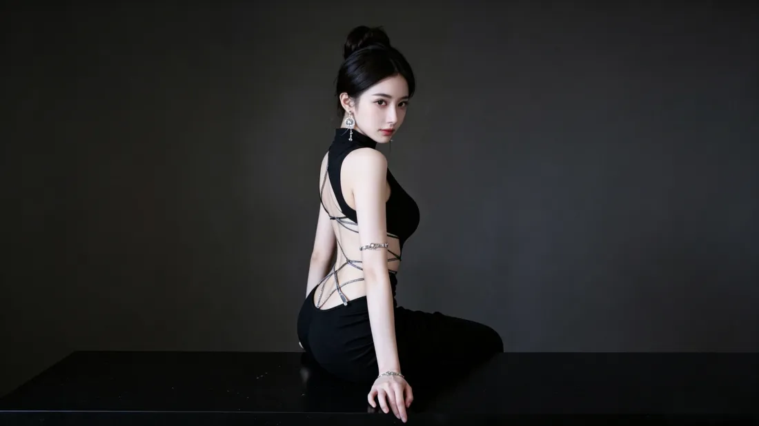 3k气质美女壁纸｜深色背景图片 - 性感时尚写真「哲风壁纸」