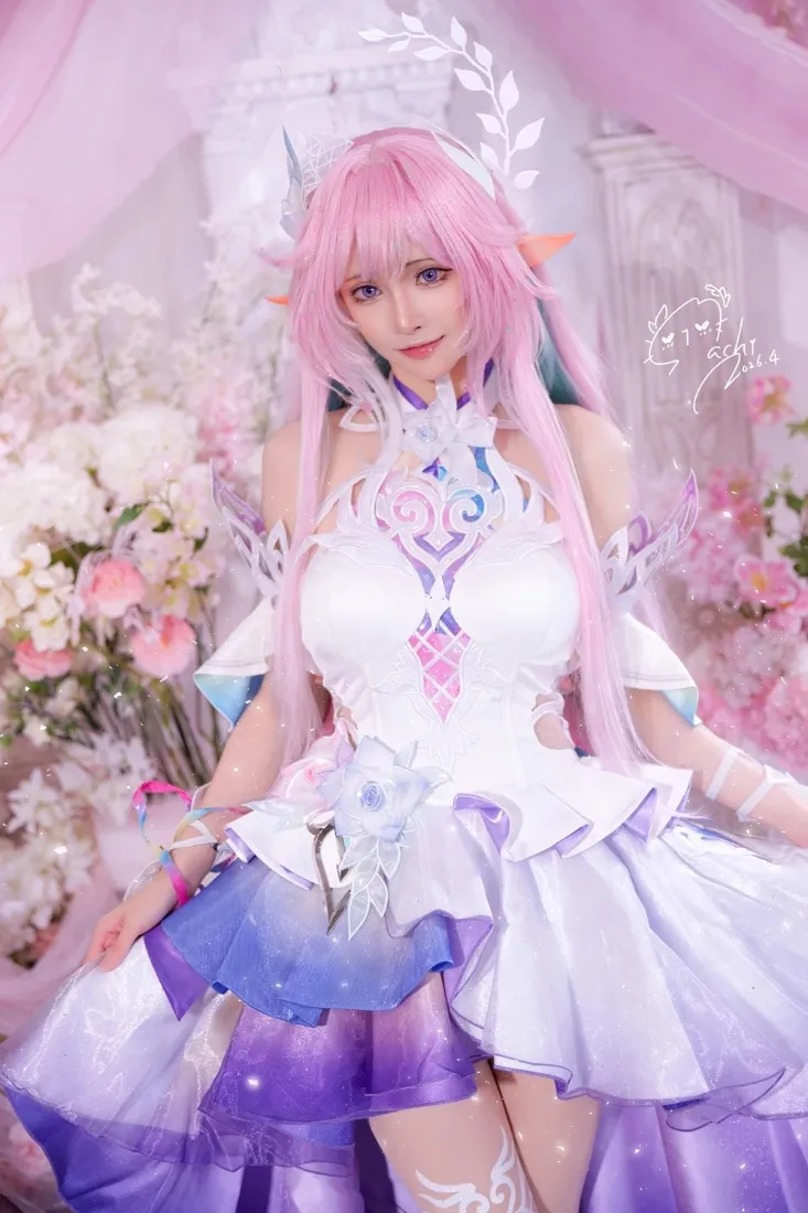 爱莉希雅cos手机壁纸｜粉白花丛背景图片 - 甜美精灵少女「哲风壁纸」