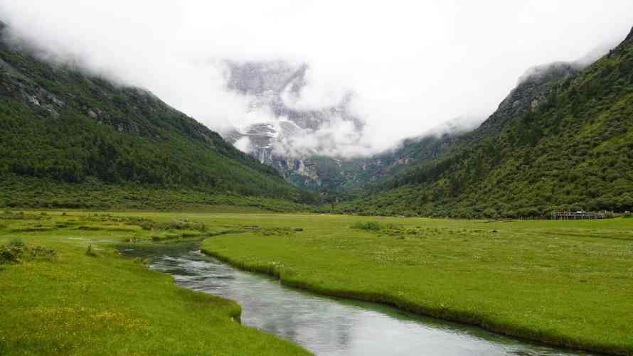 6k自然壁纸-山顶风光和河-免费下载「哲风壁纸」