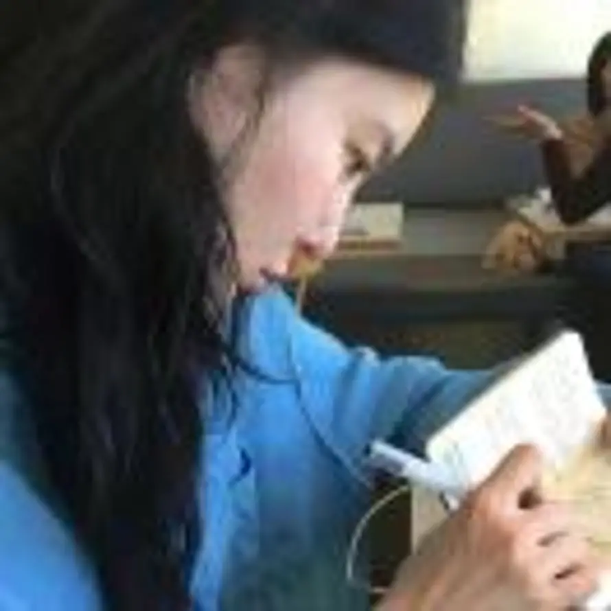 鹿河的头像