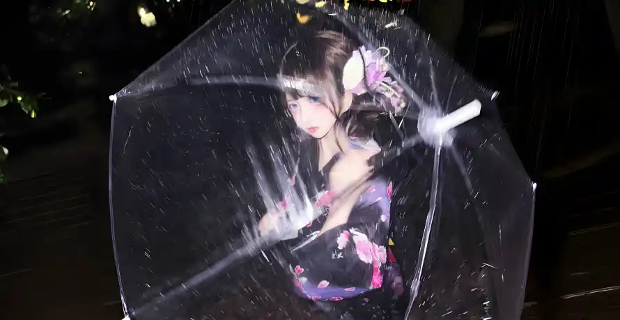 6k真人壁纸-美女与伞-免费下载「哲风壁纸」