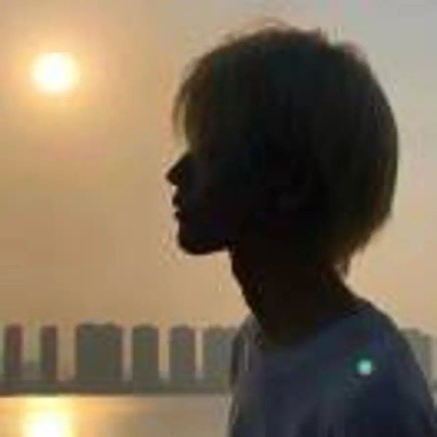 云深几重见月初的头像