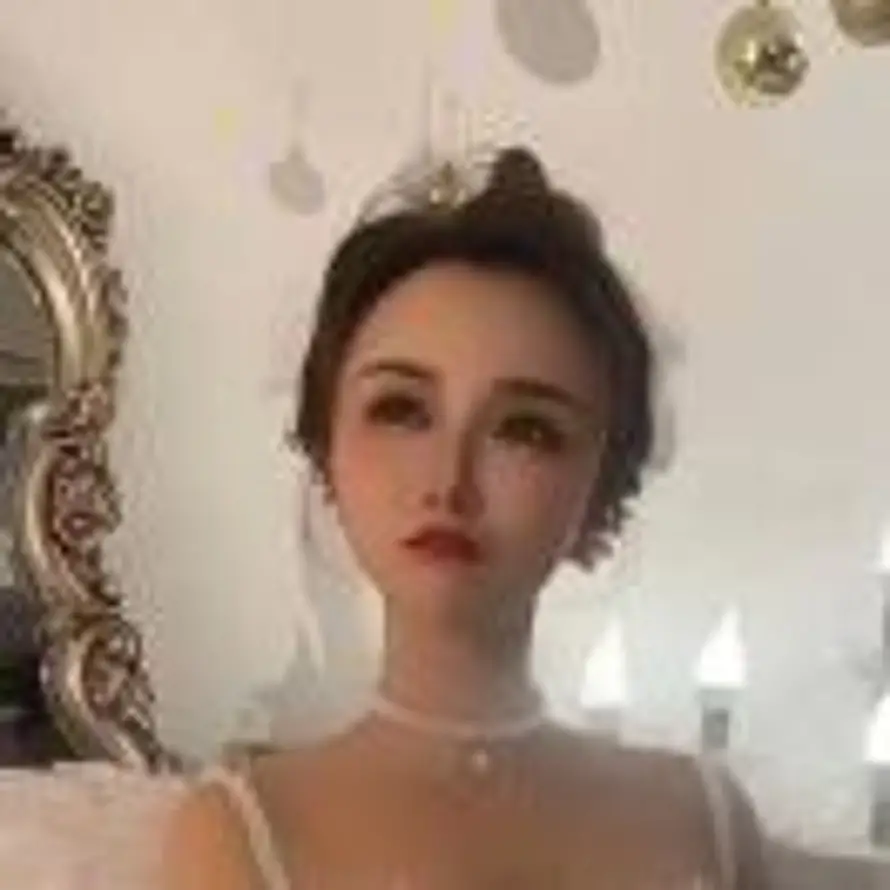 ⿻°的头像